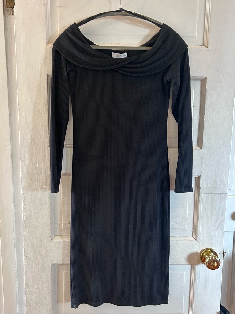 Flynn Skye Black Off-Shoulder Ribbed Long-Sleeve Midi Dress